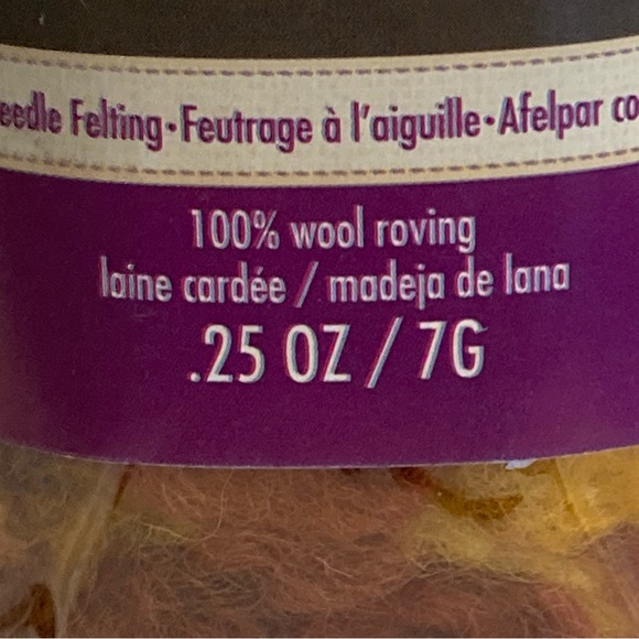 12 Dimensions FeltWorks 100% Wool Gold Curly Roving 0.25oz Needle Felting Crafts - Picture 4 of 15